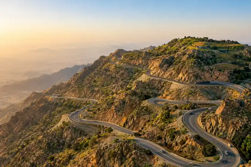 Jeddah to Taif distance by road via the Al Hada mountain road